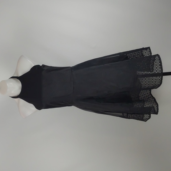 Pink Stitch Women's Dress Size 12 Black Fit & Flare Halter Neck Zip Boning NEW - Picture 2 of 16